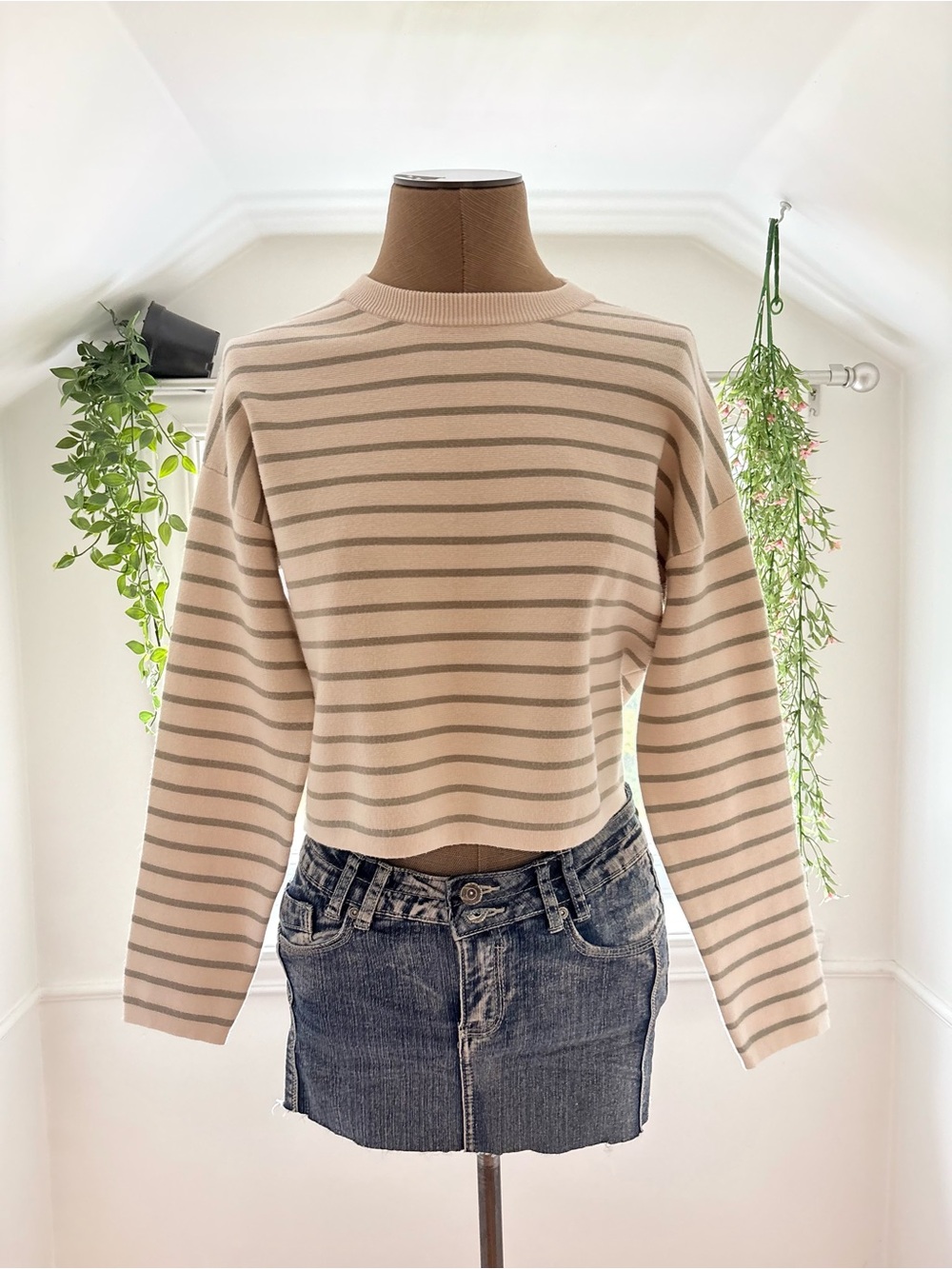 Striped Crewneck Sweater - Beige/Khaki